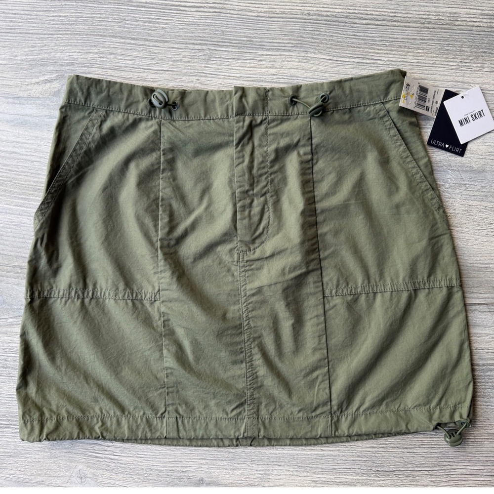 Ultra Flirt Olive Green Utility Mini Skirt Bungee Adjustable Cotton Small NWT